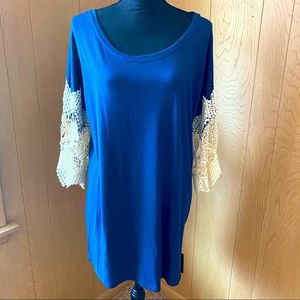 Umgee dress with lace sleeves